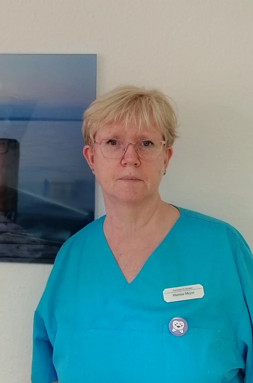 Zahnarzt Dr. Ralph Steffen Kirchner — martina__meyer